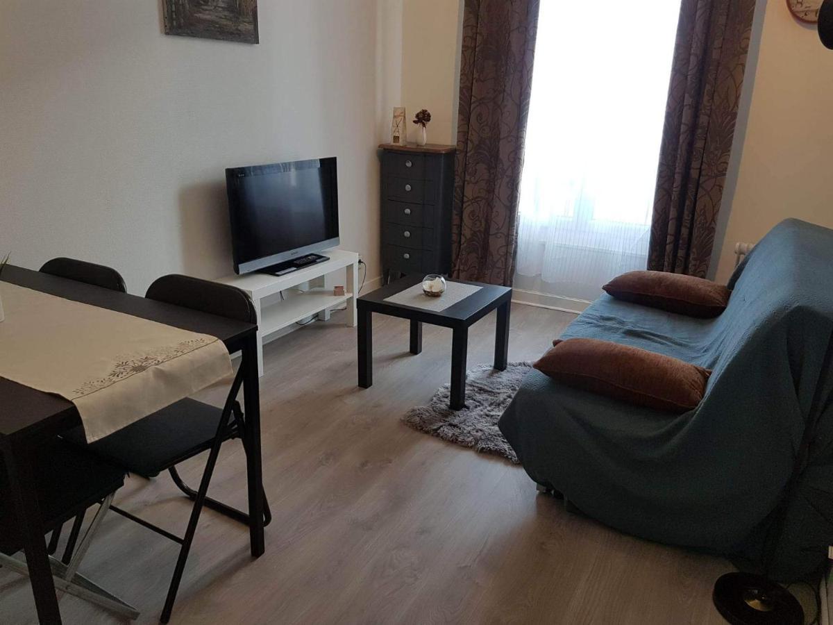Hoche Appartement Pantin Buitenkant foto