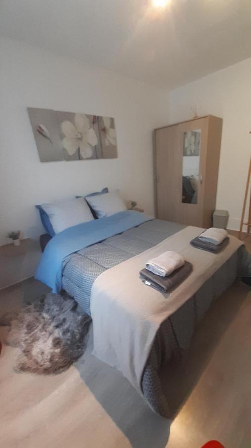 Hoche Appartement Pantin Buitenkant foto